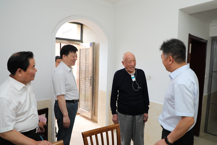/gb2312/qishiyegonghui/fayefazhanjituangonghui/8004.html