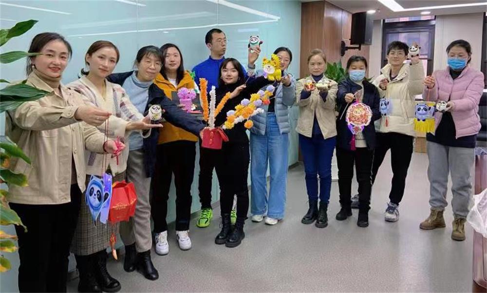 1644980881165042.jpg 20220214 助力冬奥 金海置业闹元宵2.jpg