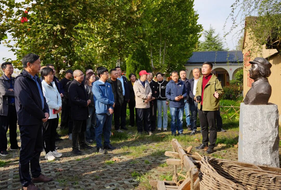 1761530221609092.jpg 12.jpg