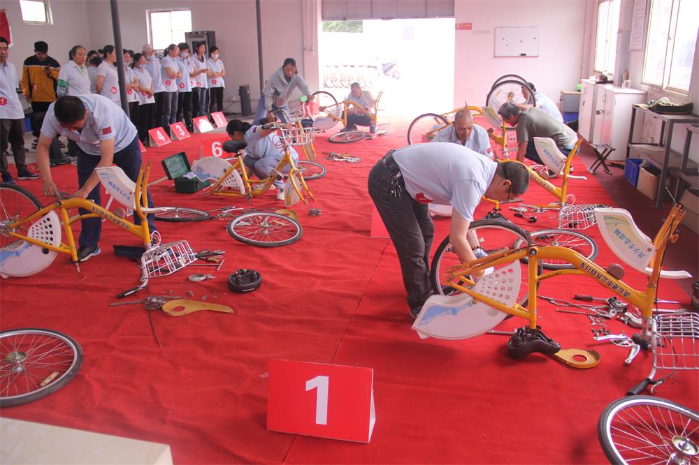 1630571322331258.jpg 车辆维修组组长公共自行车.JPG